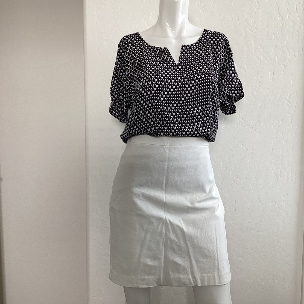 J. Jill women’s black/white blouse, size L, short sleeves, 100% rayon - Picture 9 of 11